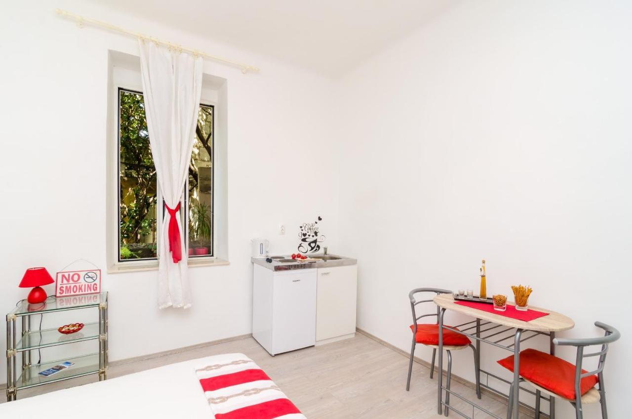 Apartment Caceris Дубровник Экстерьер фото